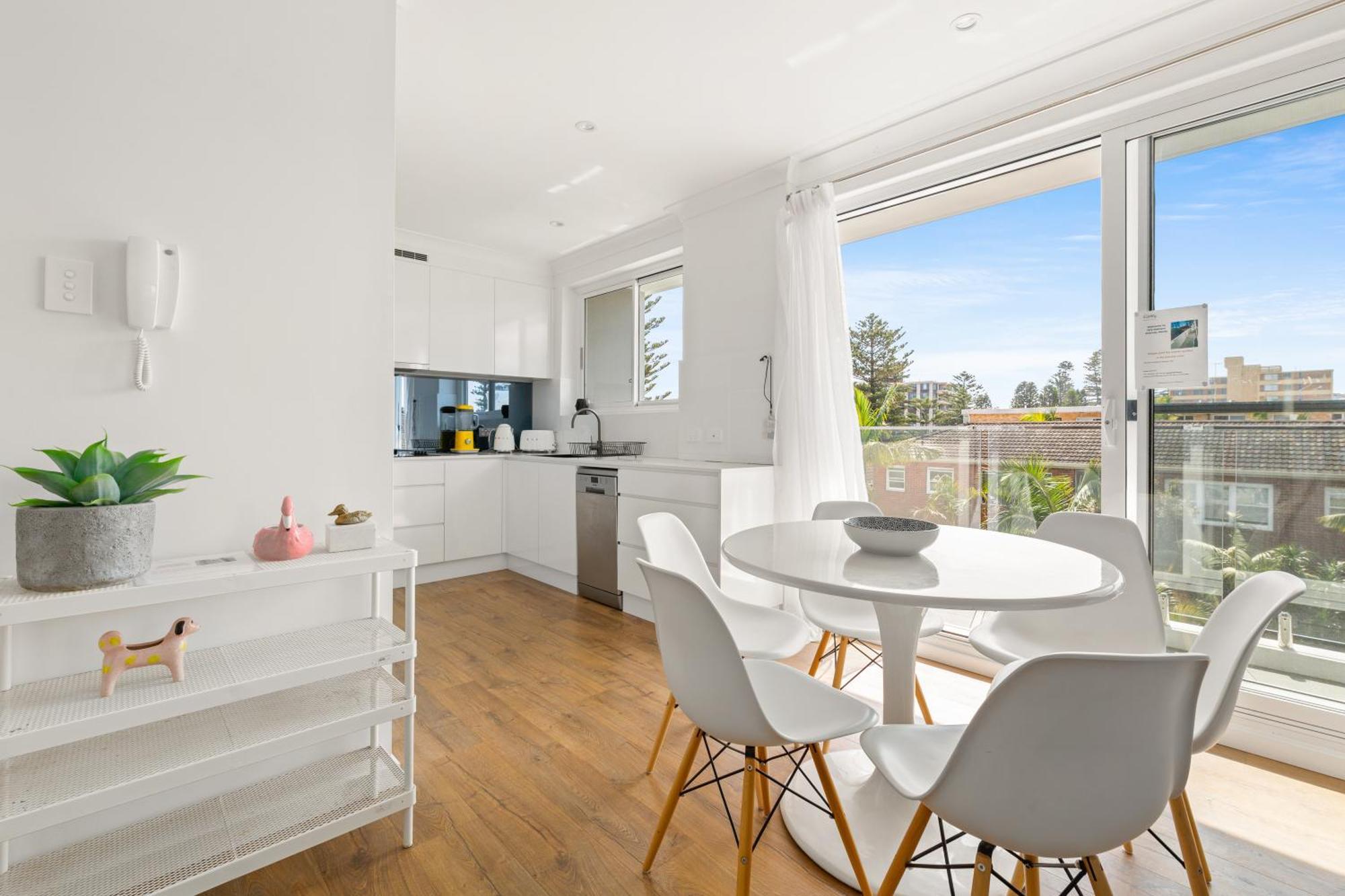 Chic Apartment Footsteps From Manly Beach Sydney Exterior foto